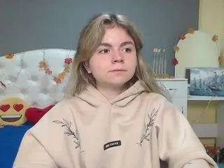 Offline tinaredly on CamSoda