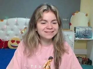 Offline tinaredly on CamSoda