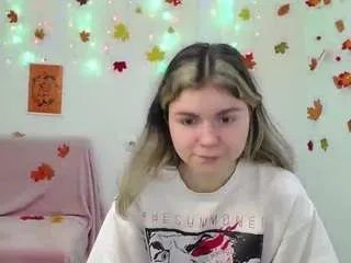 Offline tinaredly on CamSoda