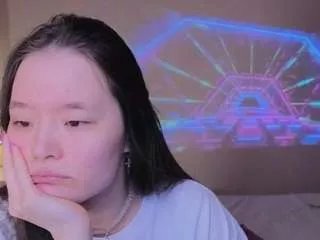 Offline u-kinky on CamSoda