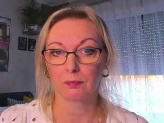 Offline vanessasoft on CamSoda