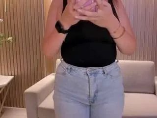 Offline victoria-18 on CamSoda