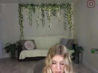 Offline viviany on CamSoda