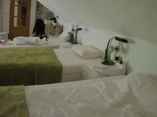 Freechat voyeurcam-julmodels-bed-3 on CamSoda