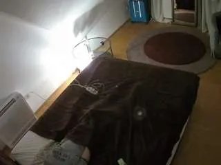 Freechat voyeurcam-julmodels-whitebed-4 on CamSoda