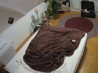 Freechat voyeurcam-julmodels-whitebed-4 on CamSoda