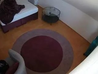 Freechat voyeurcam-julmodels-whitebed-5 on CamSoda