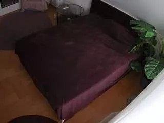 Freechat voyeurcam-julmodels-whitebed-5 on CamSoda