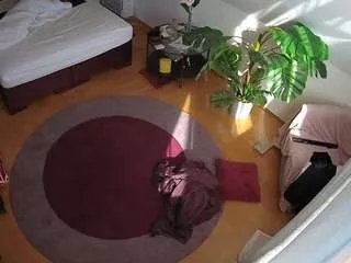 Freechat voyeurcam-julmodels-whitebed-5 on CamSoda