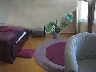 Freechat voyeurcam-julmodels-whitebed-6 on CamSoda