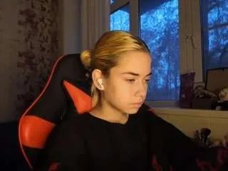 Offline zolaheimrich on CamSoda