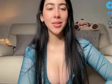 Freechat _gummies15 on Chaturbate