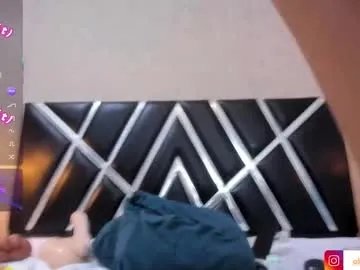 Freechat _oliviacarter_ on Chaturbate