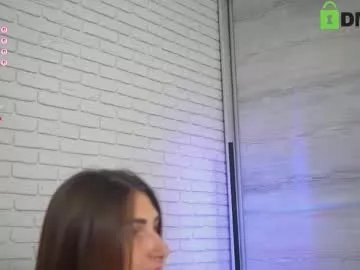 Freechat _wild_berry on Chaturbate