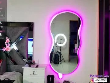 Freechat ale_2509 on Chaturbate