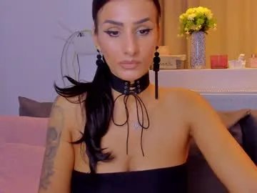 Freechat alphaqueenx on Chaturbate