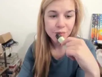 Freechat artsyandcraftsy_ on Chaturbate