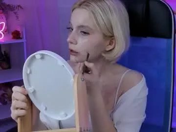 Freechat aurorawrenfield on Chaturbate