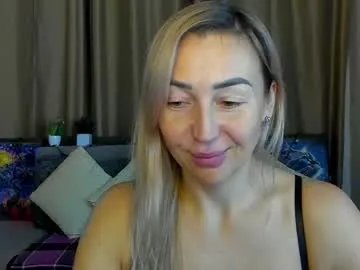 Freechat ay_kiss_jully on Chaturbate