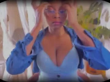 Freechat bellahproudly on Chaturbate