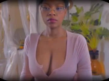 Freechat bellahproudly on Chaturbate