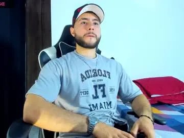 Freechat bryan_oficials on Chaturbate