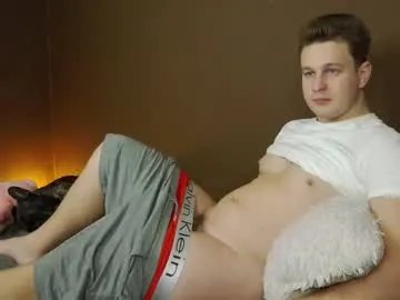 Freechat charlie_smiley on Chaturbate
