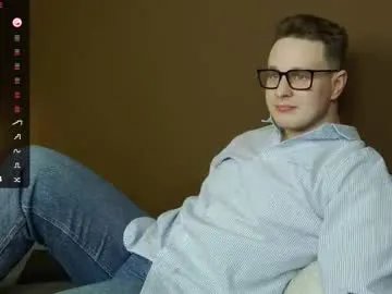 Freechat charlie_smiley on Chaturbate