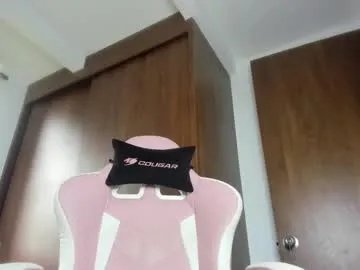 Freechat cielo_9 on Chaturbate