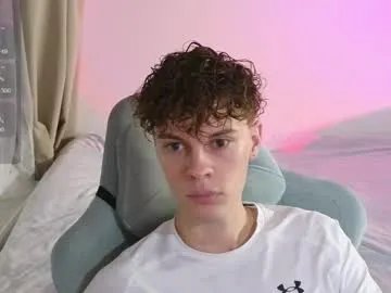 Freechat cute_thomas on Chaturbate