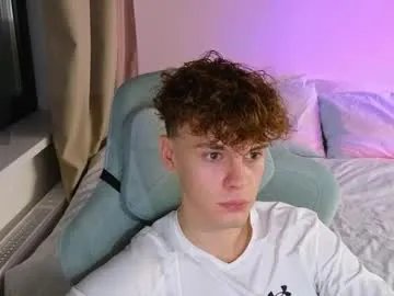 Freechat cute_thomas on Chaturbate
