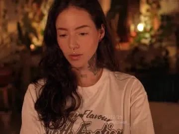 effylowell_ on Chaturbate 