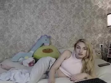 ellamilla on Chaturbate 