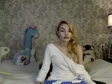 ellamilla on Chaturbate 