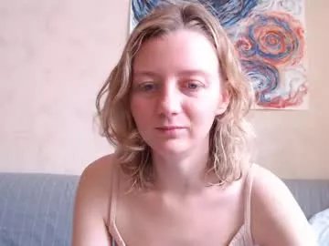 Freechat elly_helly on Chaturbate