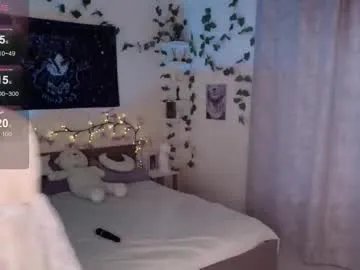 Freechat emily_relishh on Chaturbate