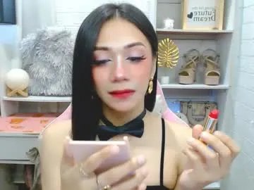 Freechat exotictssavie on Chaturbate