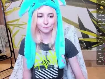 Private fleximona on Chaturbate