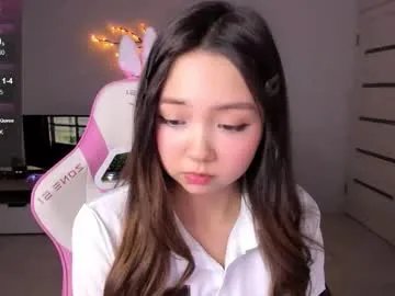 Freechat fluffy_rose on Chaturbate