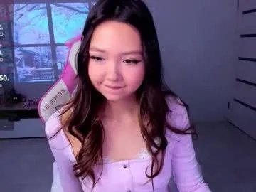 Freechat fluffy_rose on Chaturbate