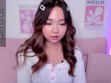 Freechat fluffy_rose on Chaturbate