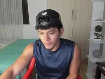 Freechat fox_evans on Chaturbate