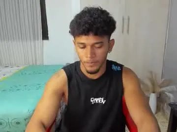 Freechat fox_evans on Chaturbate