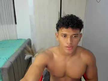 Freechat fox_evans on Chaturbate