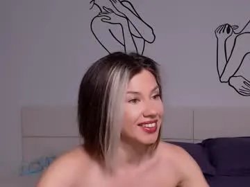 Group foxydevilish on Chaturbate