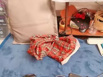 Freechat foxyiyi on Chaturbate