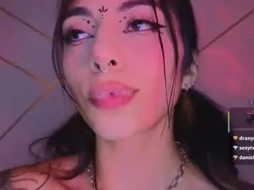 Away hollyxx_ on Chaturbate