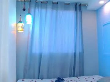 Freechat hotcrew_ on Chaturbate