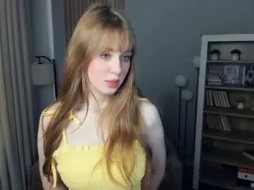 Freechat icyhoneybite on Chaturbate