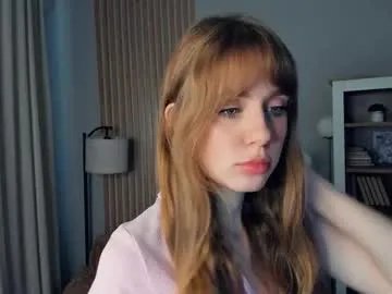 Freechat icyhoneybite on Chaturbate